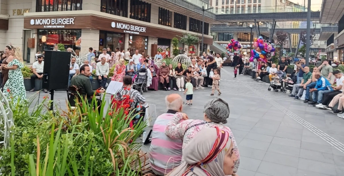 Rize AVM&rsquo;de Sokak Sanatı R&uuml;zgarı.