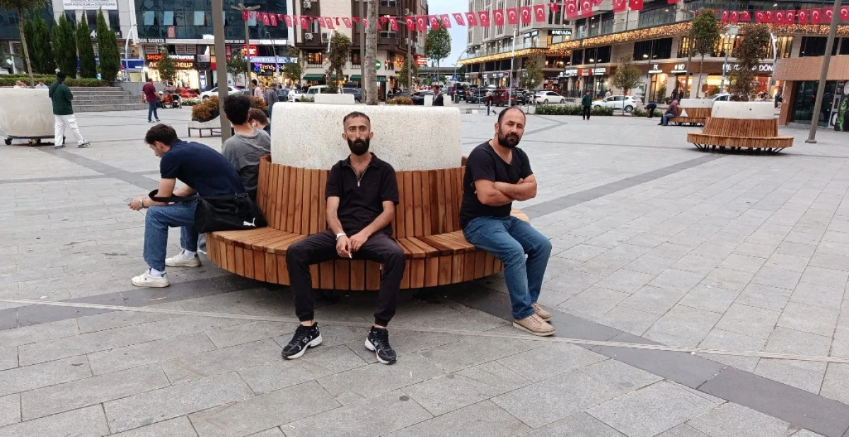 RİZE BELEDİYESİ&rsquo;NDEN CUMHURİYET MEYDANI&rsquo;NA YENİ BİR DOKUNUŞ
