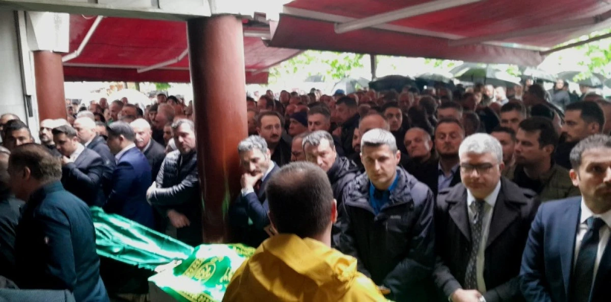 RİZE MİLLETVEKİLİ AVC'NIN  BABASI SON YOLCULUĞUNA UĞURLANDI