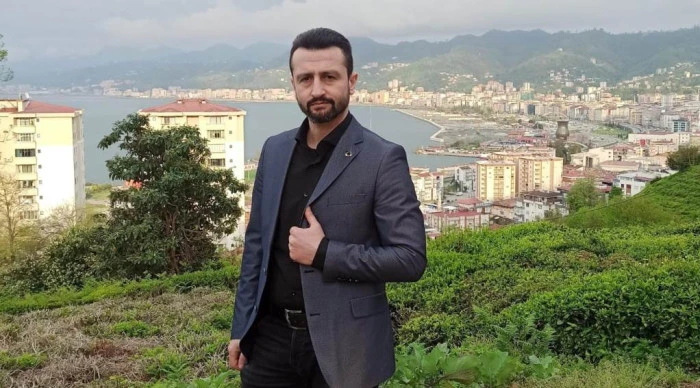 RİZE'DE  ADAYLIĞINI A&Ccedil;IKLAYAN İLK İSİM OLDU