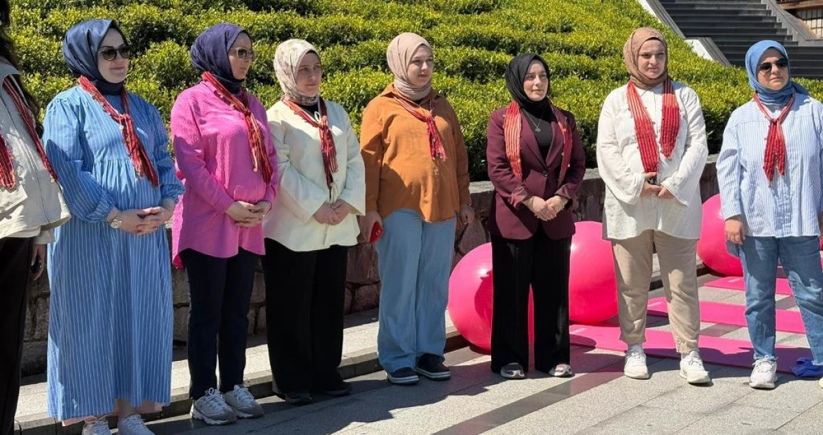 RİZE'DE ANNELER GÜNÜNE ÖZEL EBE GEBE BULUŞMASI