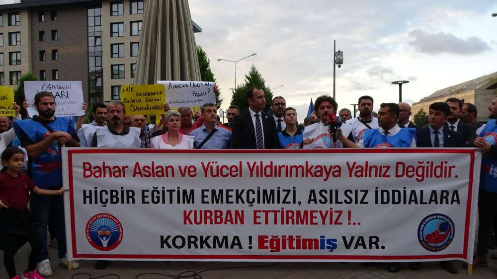 RİZE'DE  BAHAR  ÖĞRETMEN  GERİCİ BİR KUMPAS İLE KARŞI KARŞIYA BIRAKILMIŞTIR”