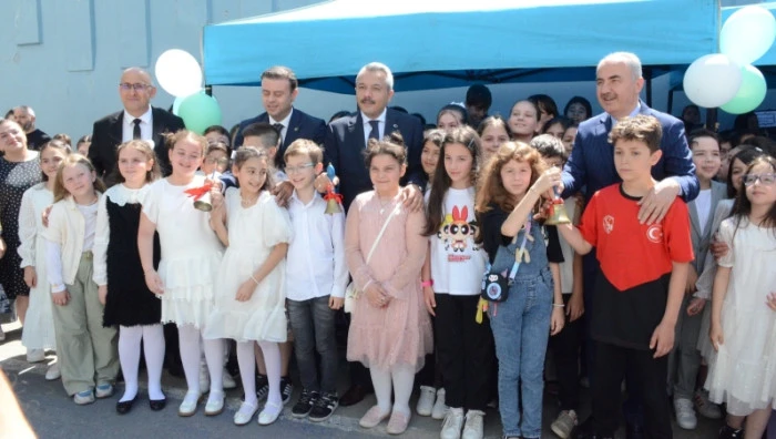 RİZE'DE KARNE HEYECANI 