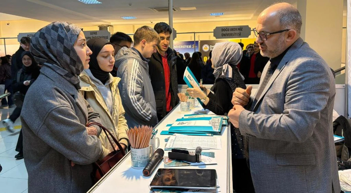 RİZE'DE LİSE SON SINIF &Ouml;ĞRENCİELRİNE B&Ouml;L&Uuml;M TANITIMI