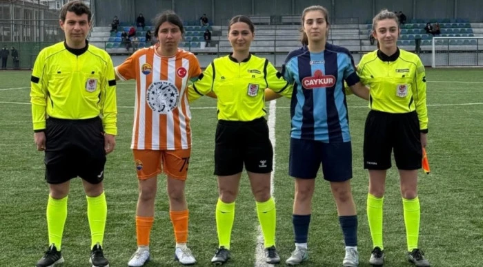 RİZE'DE SAHAYA KADINLAR DAMGA VURDU