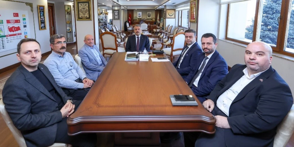 RİZE'DE SENDİKA BAŞKANLARI İLE SON GELŞMELER MASAYA YATIRIŞDI