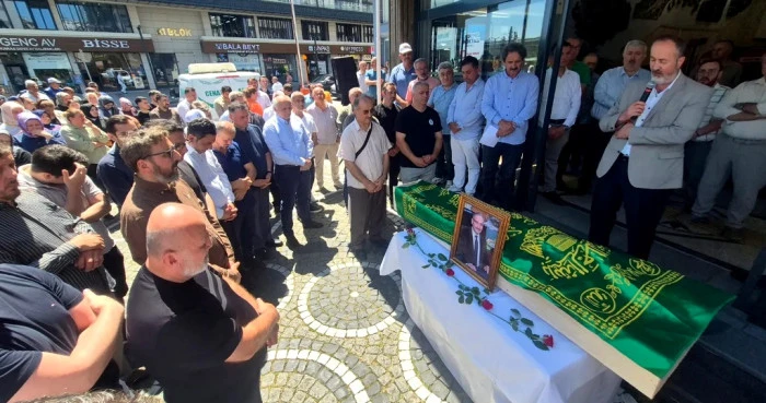 RİZE'DE SON YOLCULUĞUNA UĞURLANDI