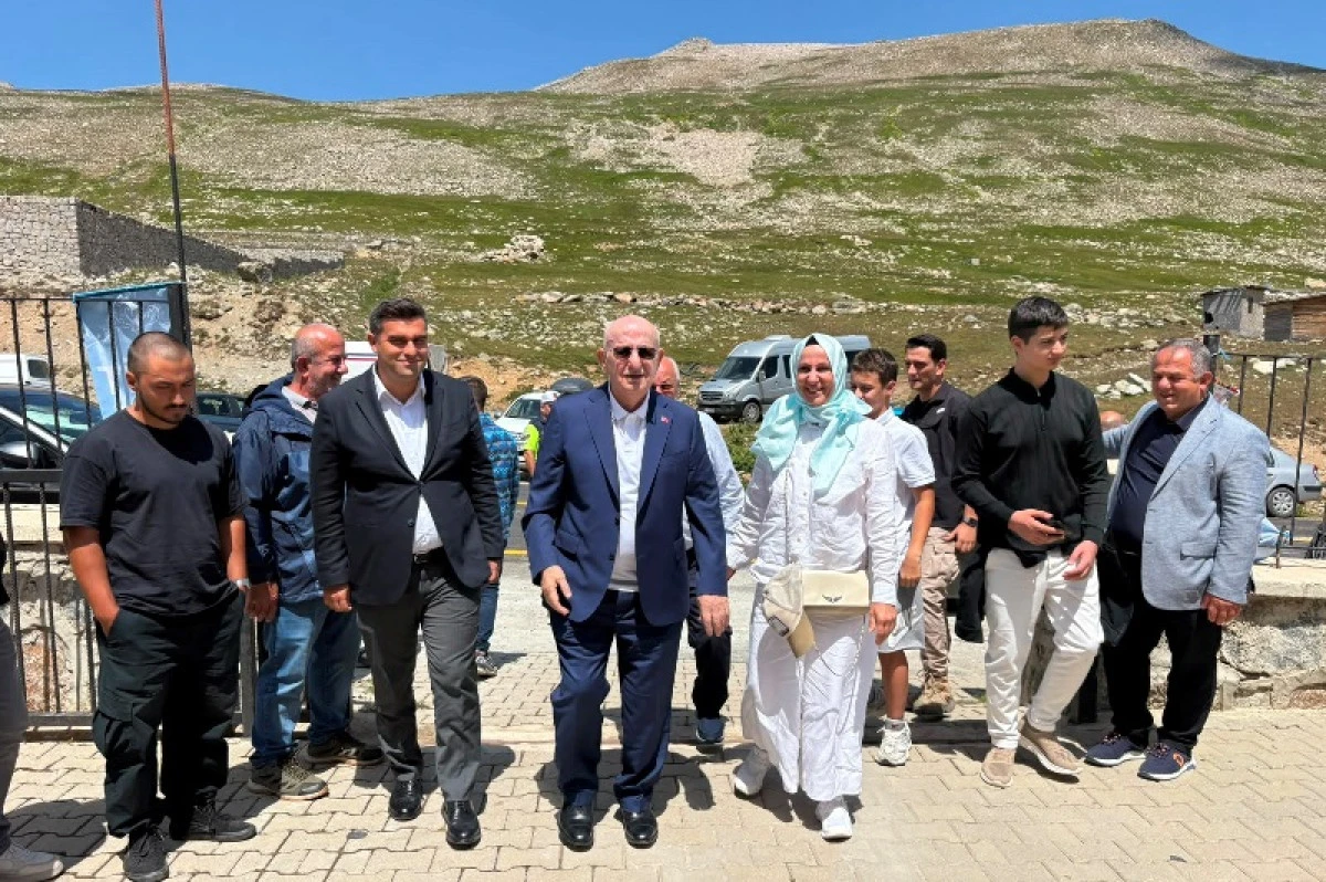 RİZE'DEKİ KUR'AN ZİYAFETİNİN ONUR KONUĞU OLDU
