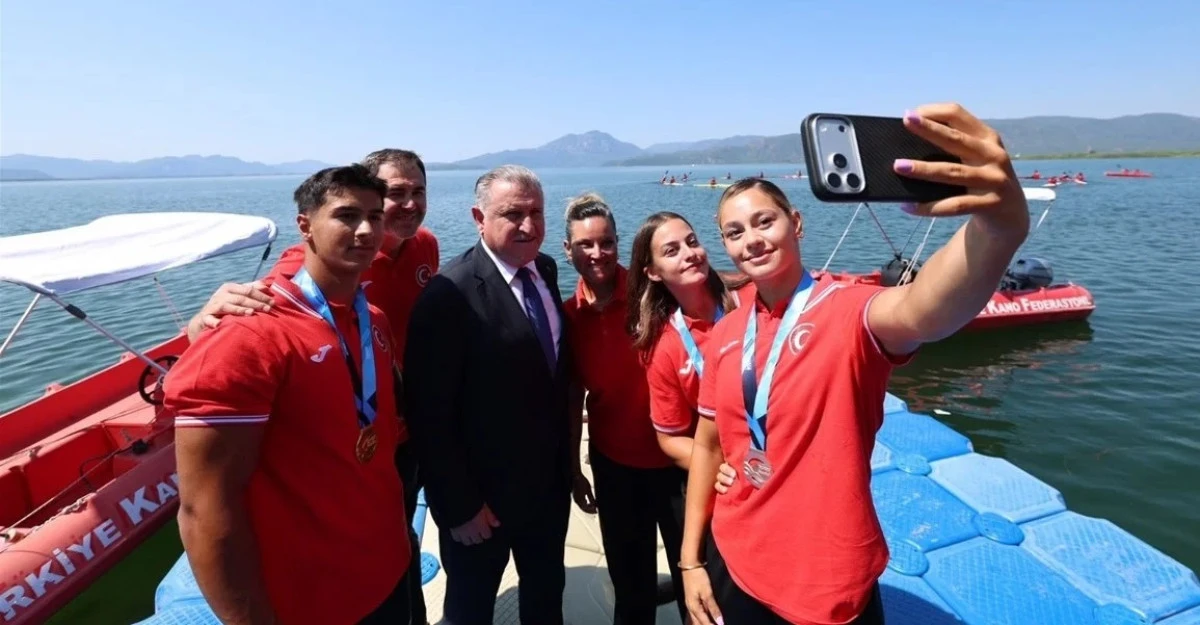 Rizeli Bakan Bak Muğla&rsquo;da