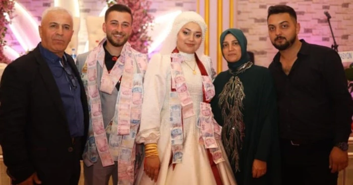 RİZELİ ESKİ GAZETECİ  DEDE OLDU!