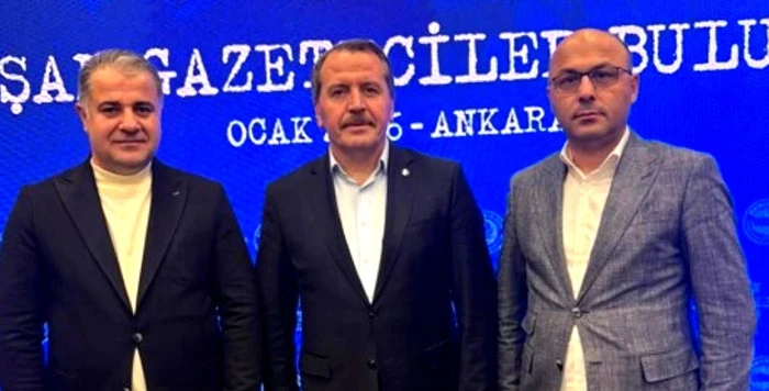 RİZELİ GAZETECİYE KONUŞTU. İŞ&Ccedil;İ MEMUR ARASINDAKİ &Uuml;CRET FARKLI KALKMALI