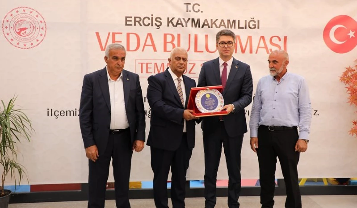 RİZELİ KAYMAKAMA DUYGUSAL VEDA