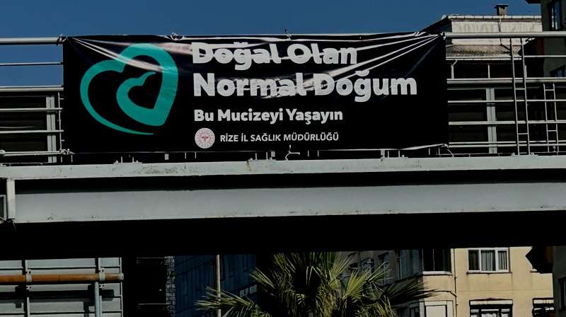 RİZE'NİN 4 BİR YANI  BU AFİŞLERLE DONATILDI