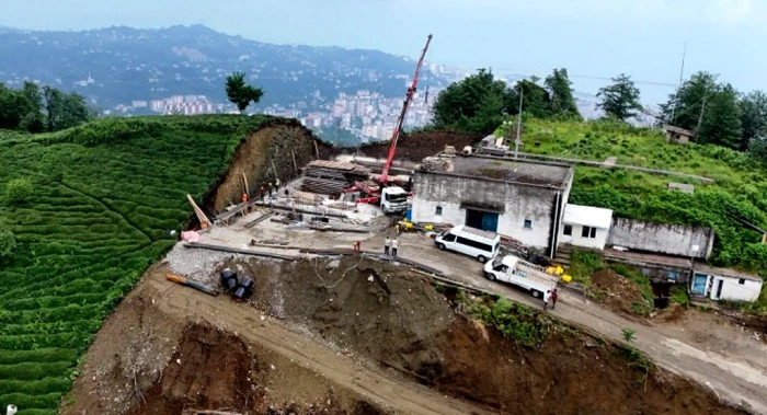 RİZE'NİN EN B&Uuml;Y&Uuml;K SORUNUNA K&Ouml;KL&Uuml; &Ccedil;&Ouml;Z&Uuml;M