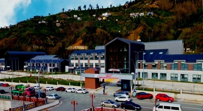 RİZE'NİN MOODERN HASTANESİNDE HASTA KABÜLÜ BAŞLIYOR