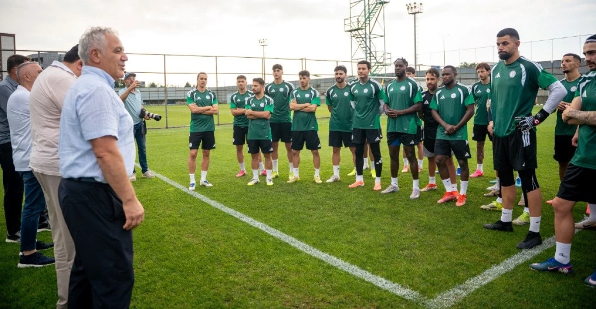 Rizespor Y&ouml;netiminden Takıma Moral Ziyareti