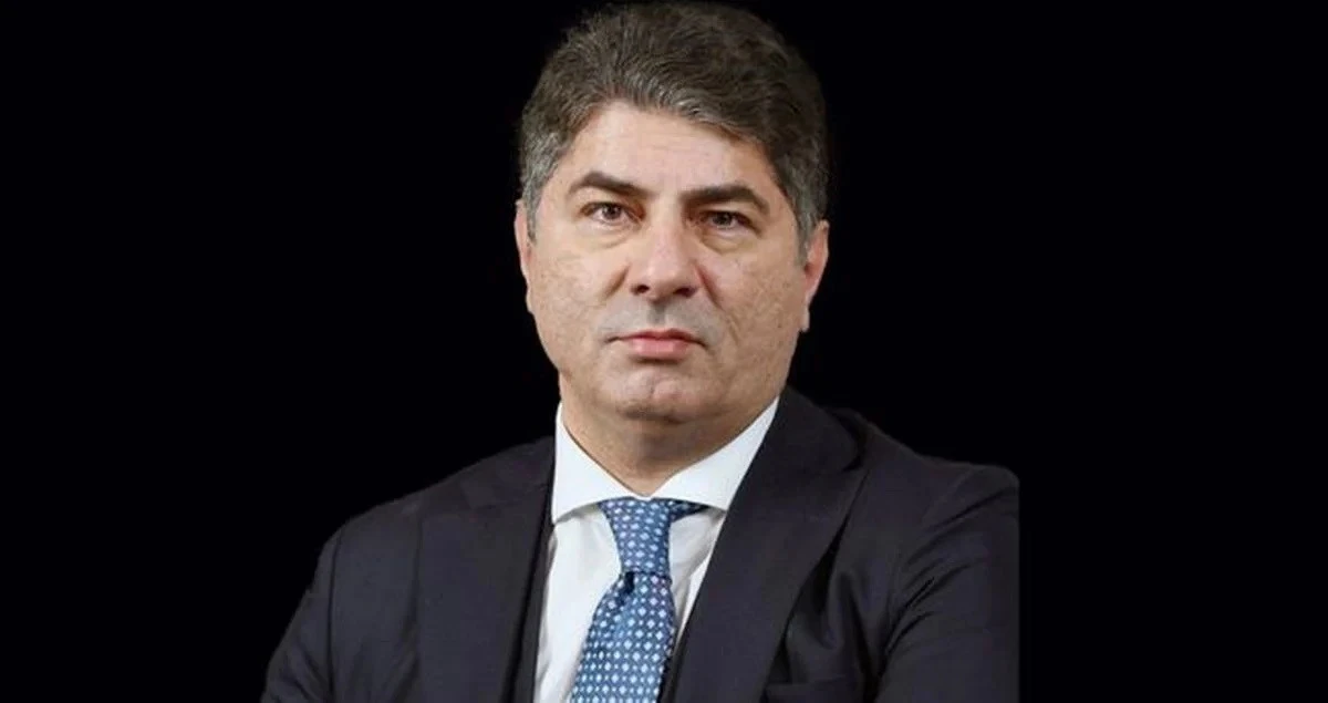 SE&Ccedil;İMİ KAYBETTİ. SA&Ccedil;MALADI. FENERBAH&Ccedil;E CAMİASI ESKİYİ YAŞAMAYI SEVİYOR
