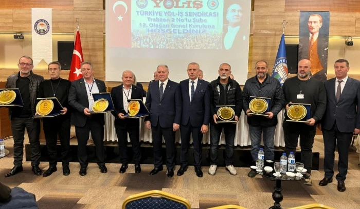 TRABZON'DA RİZELİ BAŞKAN GÜVEN TAZELEDİ