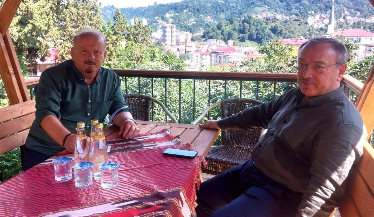 RİZENİNSESİ'NE KONUŞTU.... &Uuml;RETİCİMİZİN YANINDAYIZ