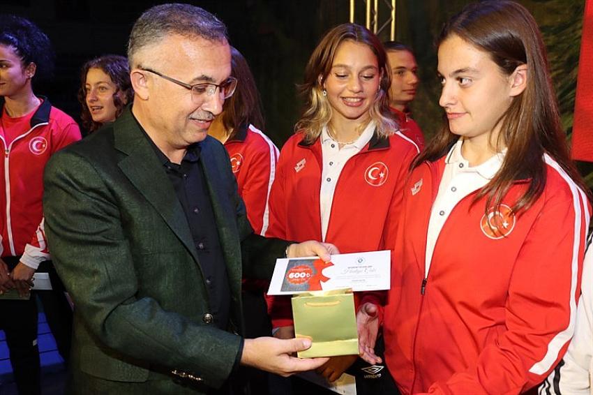 RİZE'de  Sporun Yıldızlarına Ödülleri Töreni